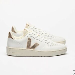 Veja V-10 Leather White Platine